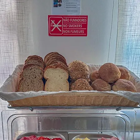 Sea Garden ゲストハウス ペニシェ