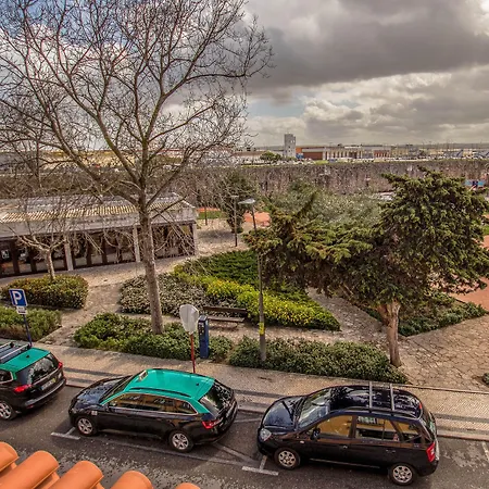 Sea Garden ゲストハウス 4*