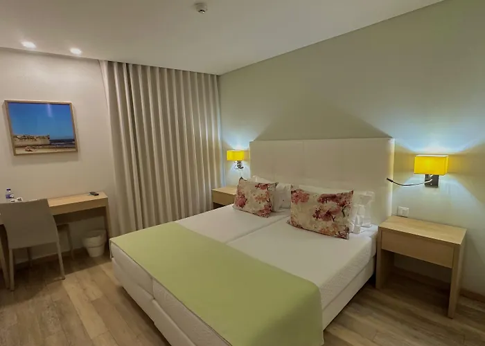 Sea Garden 4* Peniche