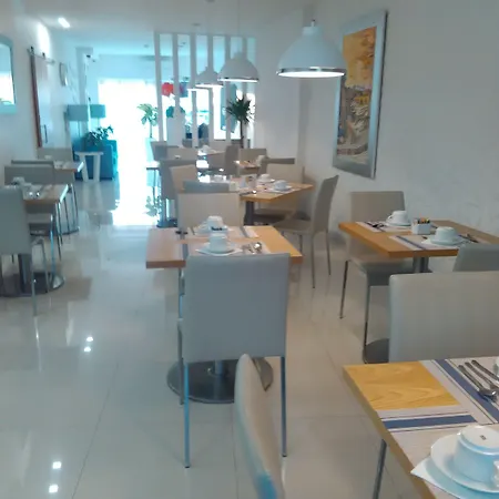 Sea Garden 4*