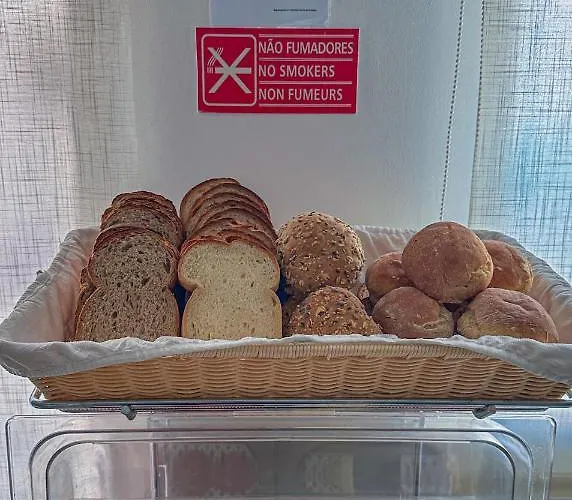 Sea Garden בית הארחה פניש