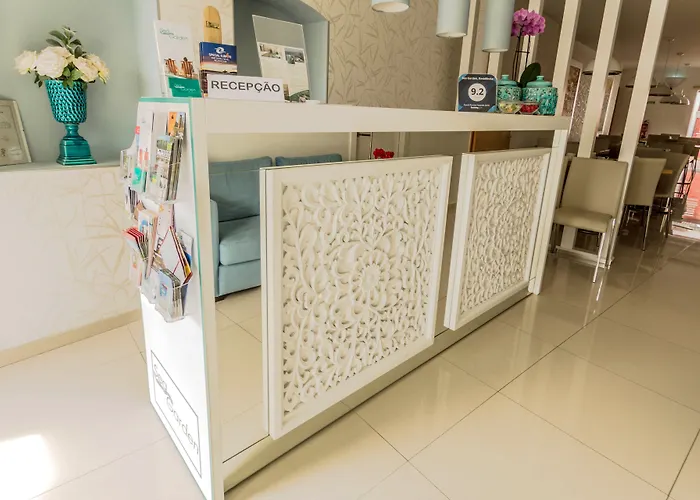 Sea Garden בית הארחה