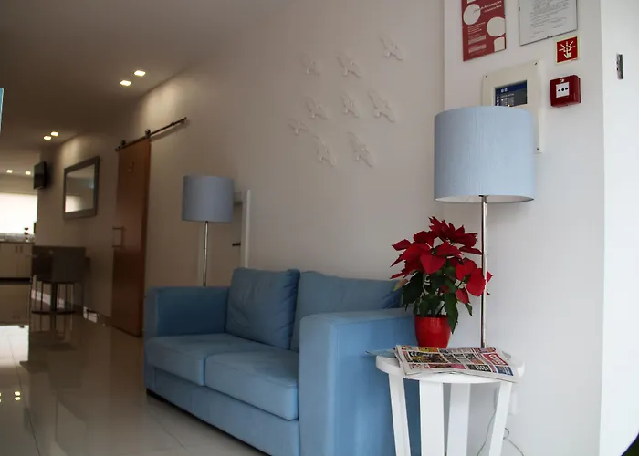 Sea Garden בית הארחה פניש