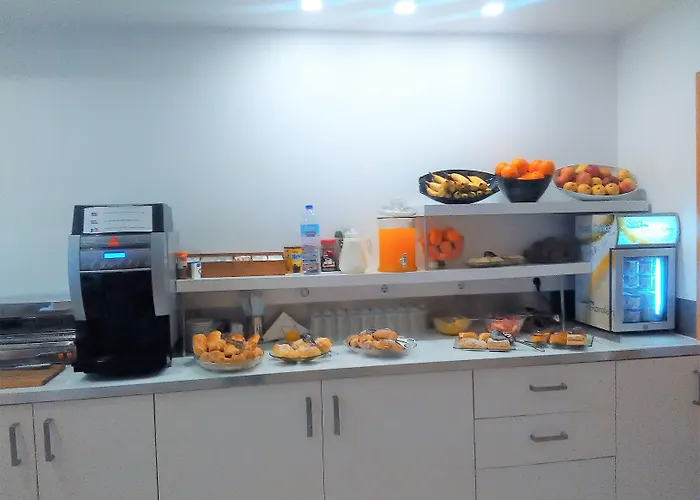 Sea Garden בית הארחה