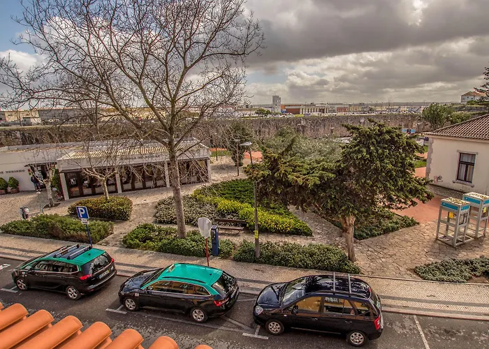 Sea Garden בית הארחה 4*