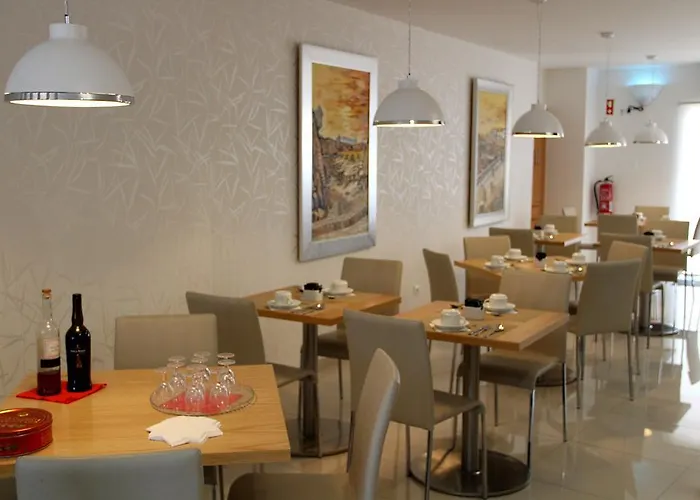 Sea Garden בית הארחה פניש