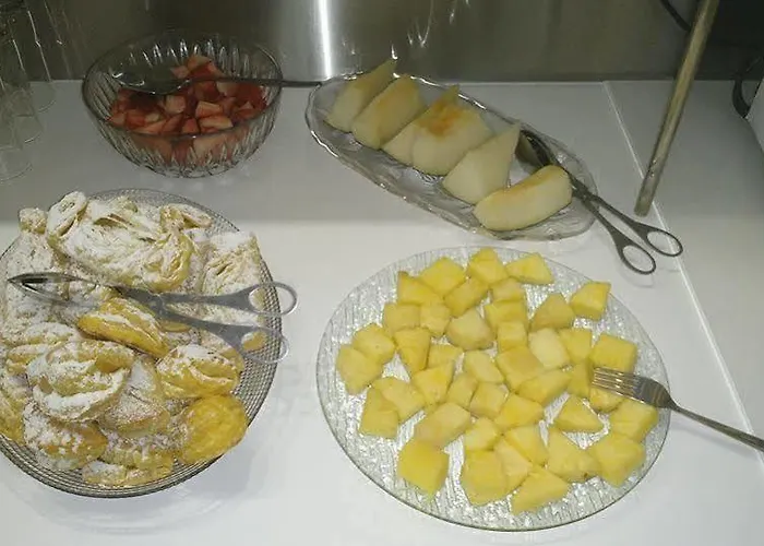 Sea Garden 4* פניש